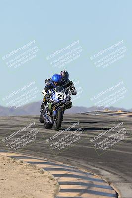 media/Dec-07-2025-CVMA (Sun) [[3e7d2de5dc]]/Race 7-Formula Lightweight Twins Shootout/